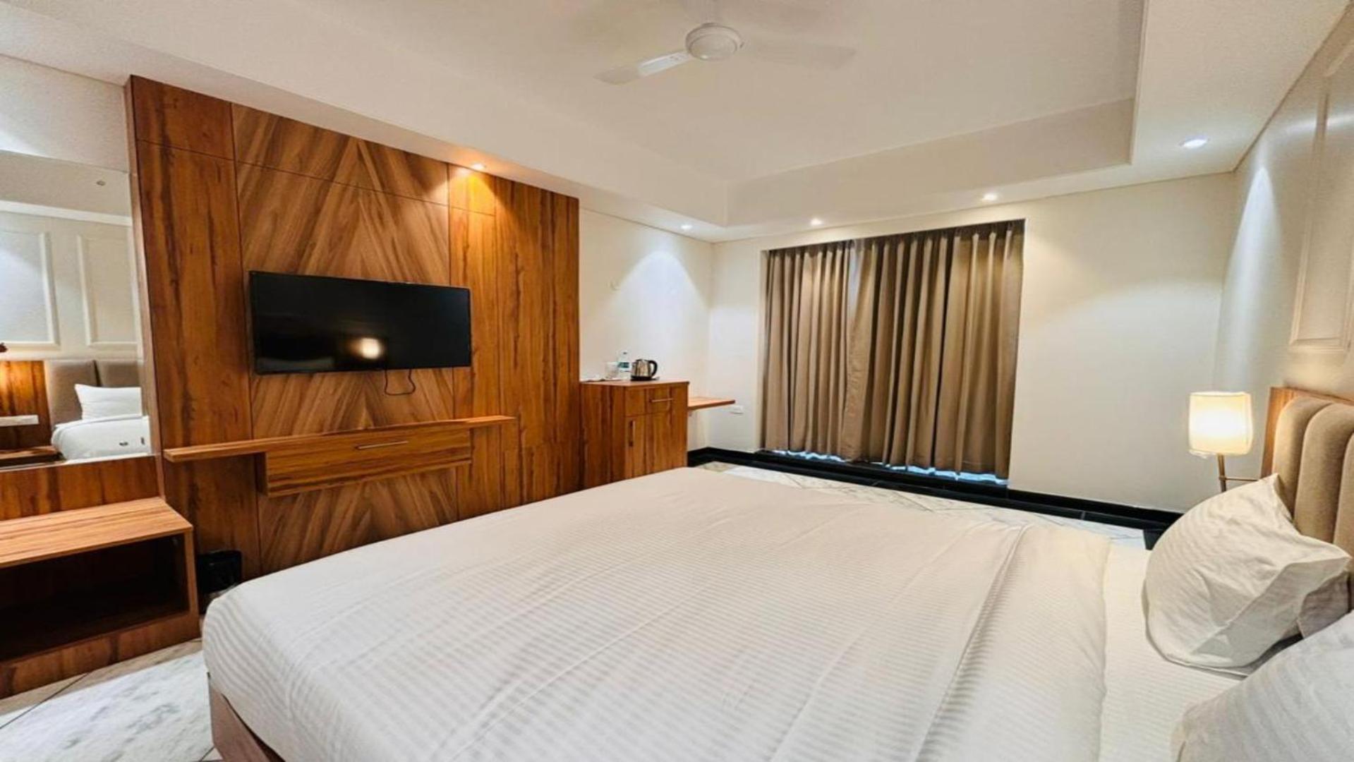Hotel Saaj Mansion ชัยปุระ ภายนอก รูปภาพ