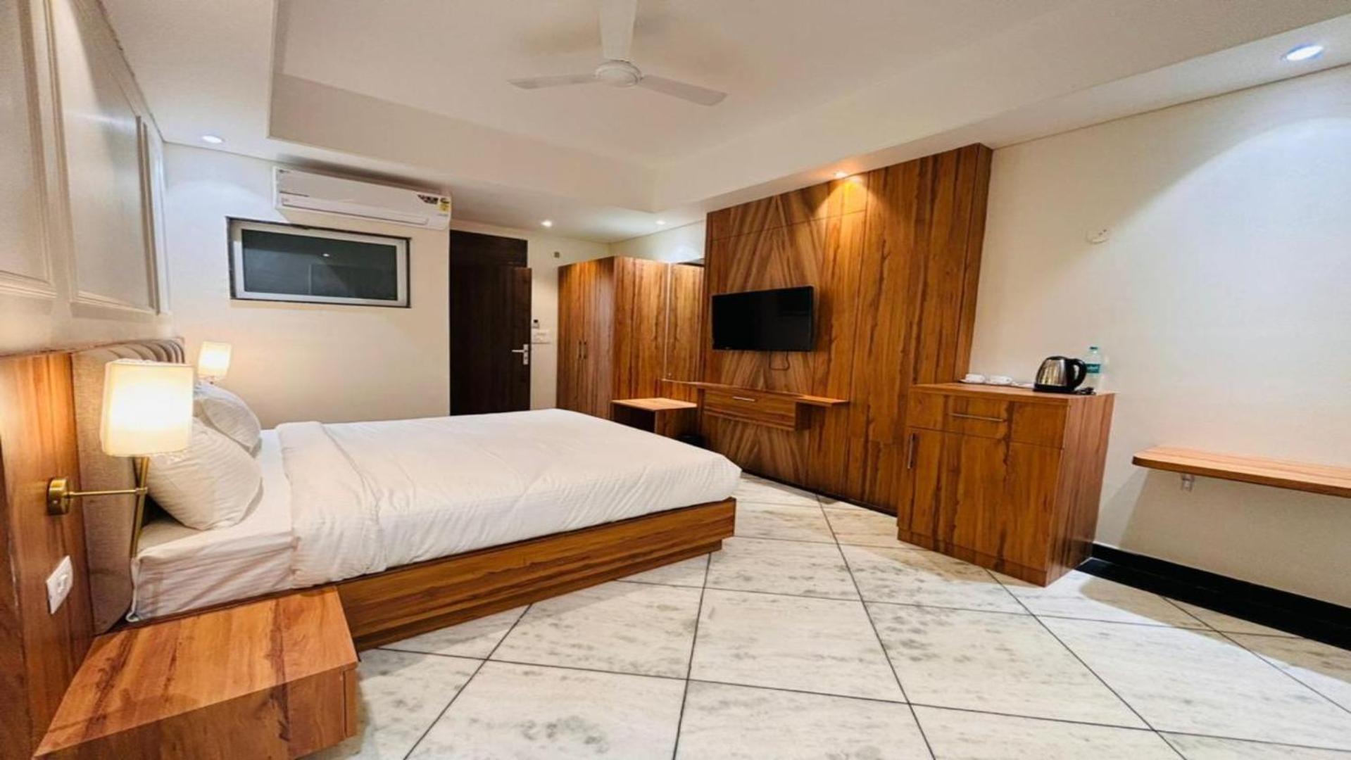 Hotel Saaj Mansion ชัยปุระ ภายนอก รูปภาพ