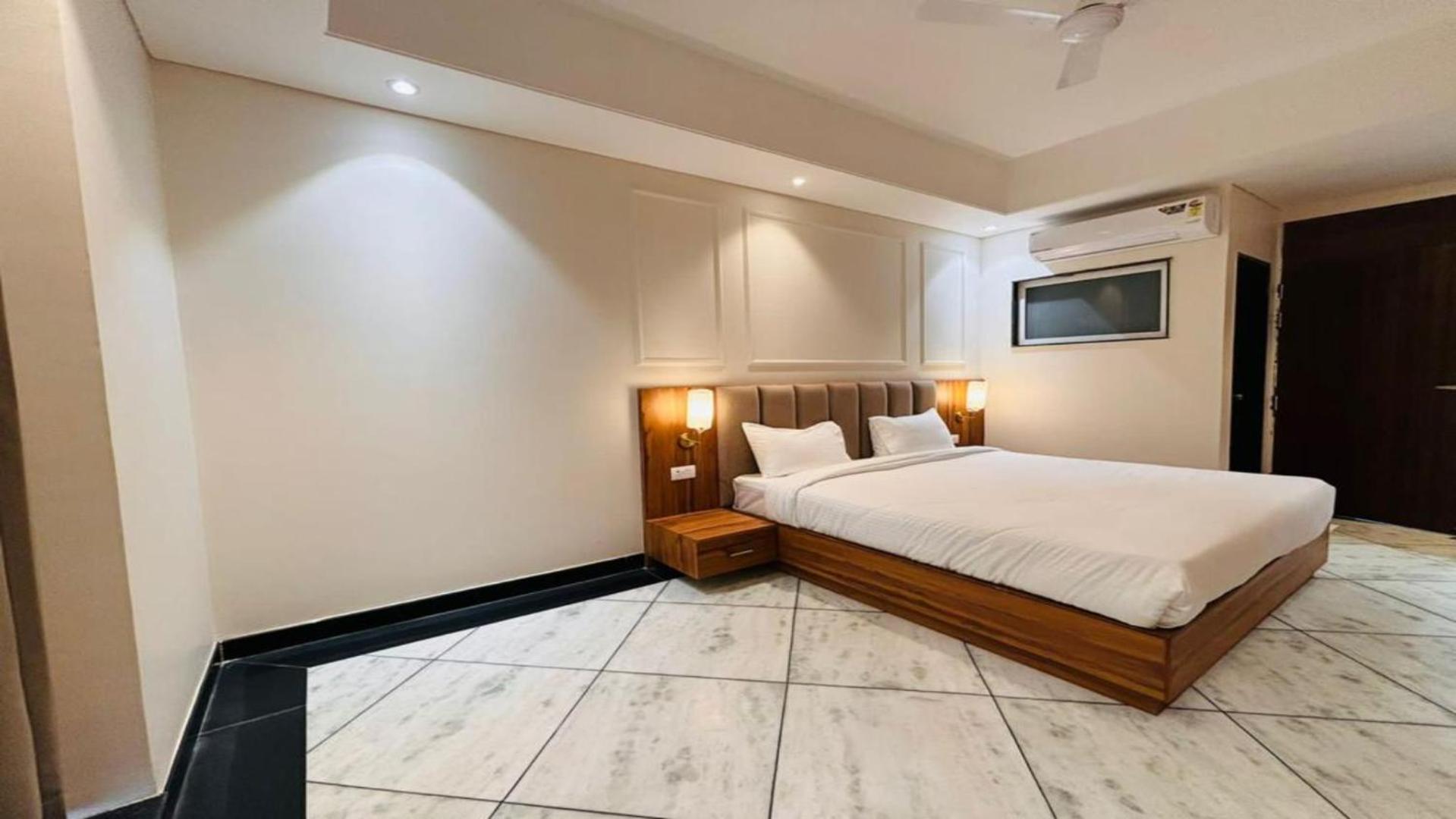 Hotel Saaj Mansion ชัยปุระ ภายนอก รูปภาพ