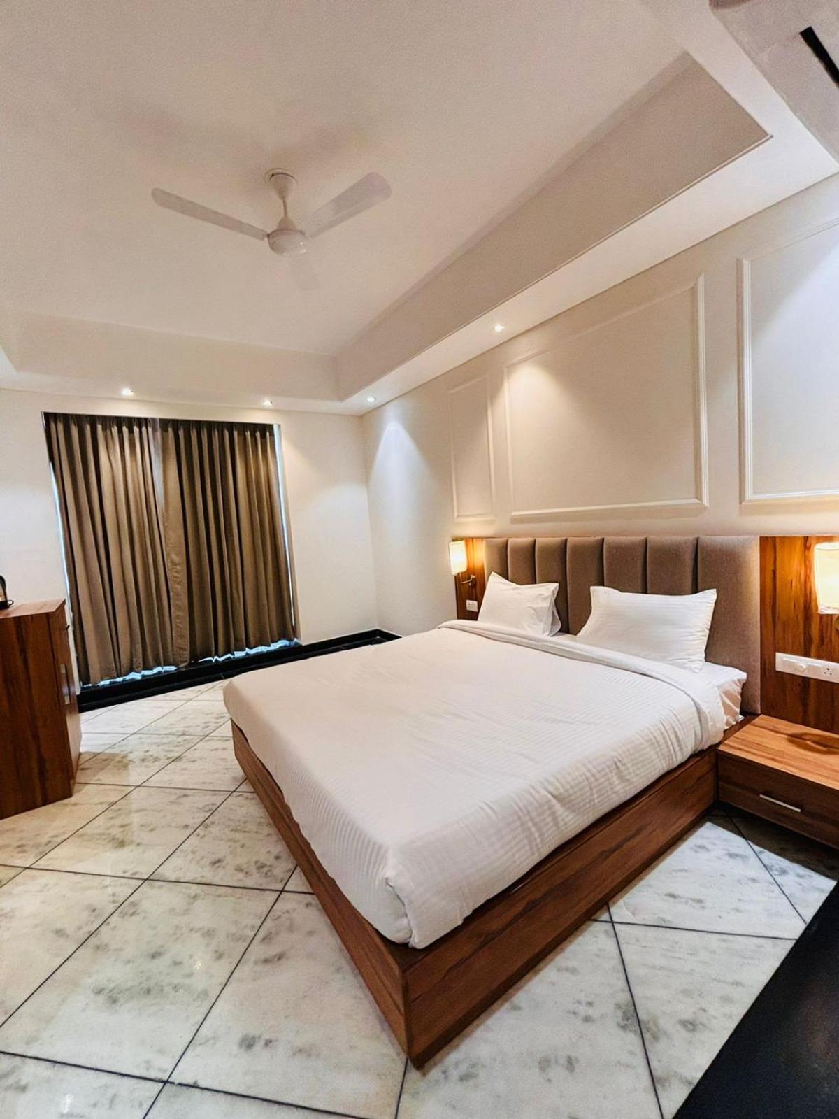 Hotel Saaj Mansion ชัยปุระ ภายนอก รูปภาพ
