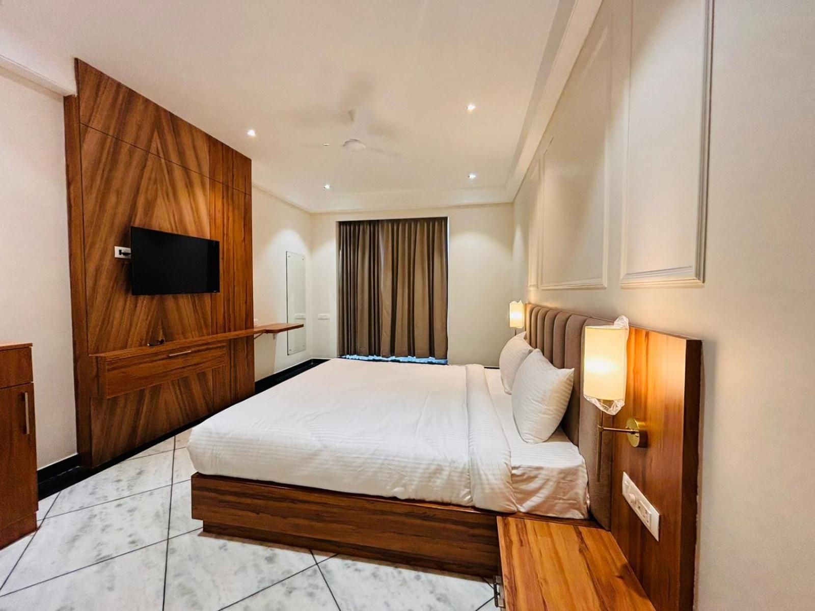 Hotel Saaj Mansion ชัยปุระ ภายนอก รูปภาพ