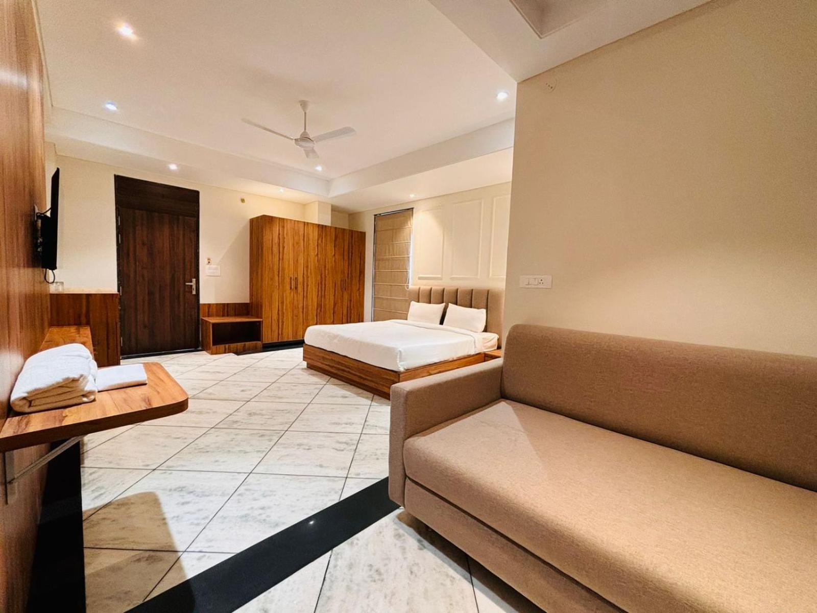 Hotel Saaj Mansion ชัยปุระ ภายนอก รูปภาพ